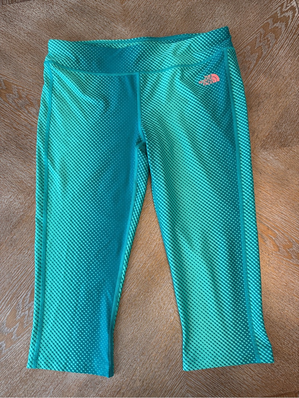 The North Face Green Cropped Leggings Large Waist 34” inseam 19” Mid Rise